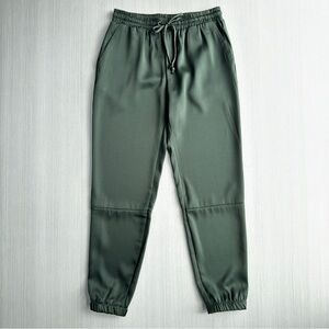 SOCIALITE Satin Jogger Pants XS Olive Green Drawstring Pockets Lounge‎ Stretch